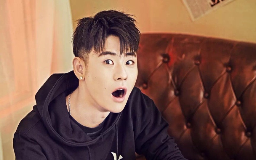 【张云雷】八色鸟辫儿哥_哔哩哔哩_bilibili