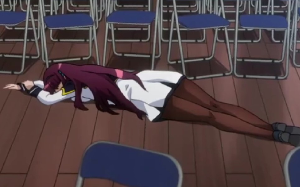 黑色丝袜的妹子昏倒了动漫中那些让人舔屏的名场面