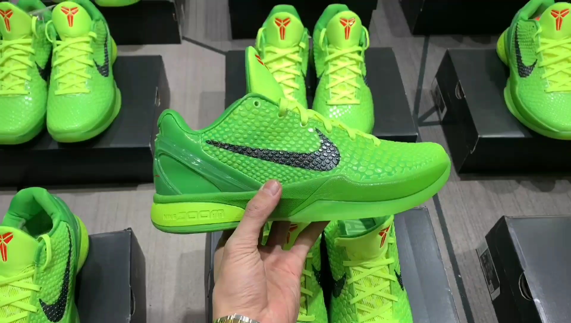 某田的nike kobe vi protro 6 科比6代 青蜂侠_哔哩哔哩_bilibili