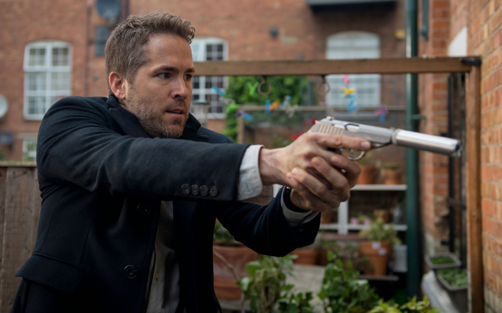 netflix电影鬼影特攻以暴制暴首曝官方中字预告片