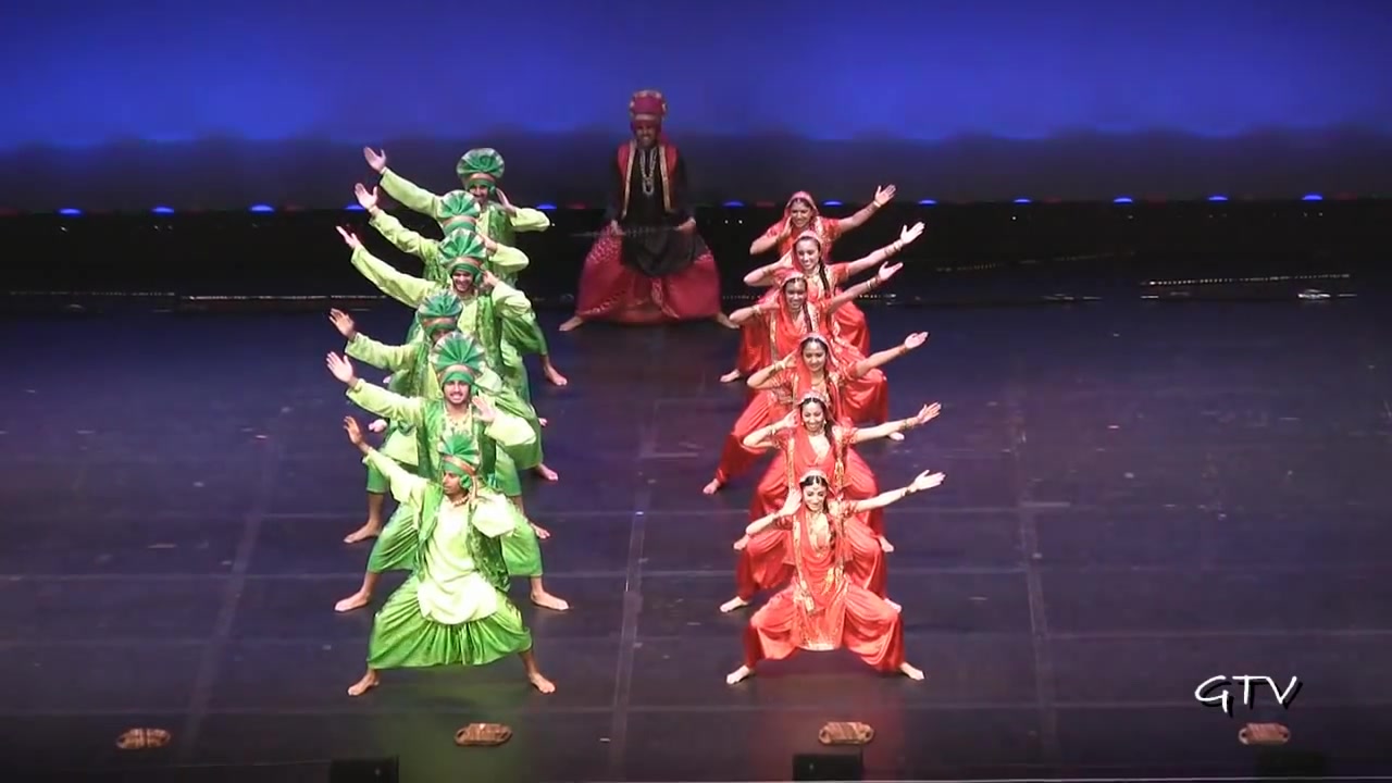 [图]Bhangra Empire @ Bruin Bhangra 2009 good