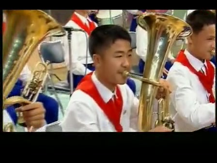 [图]朝鲜吹奏乐：少年团进行曲（新义州市洞高级中学 2014）