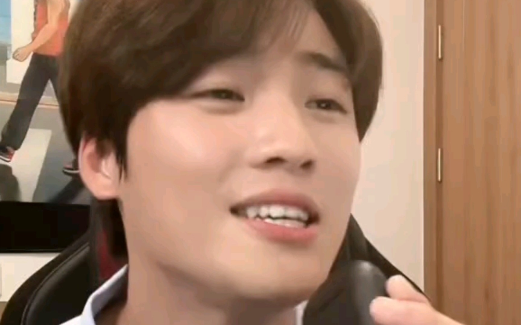 【俞更寅】直播唱《你只能活一次》