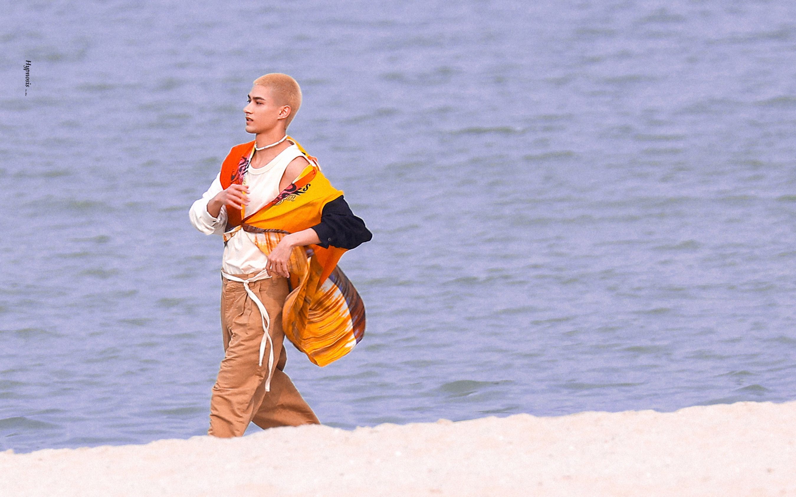 米卡创4决赛solo现场饭拍无修音版