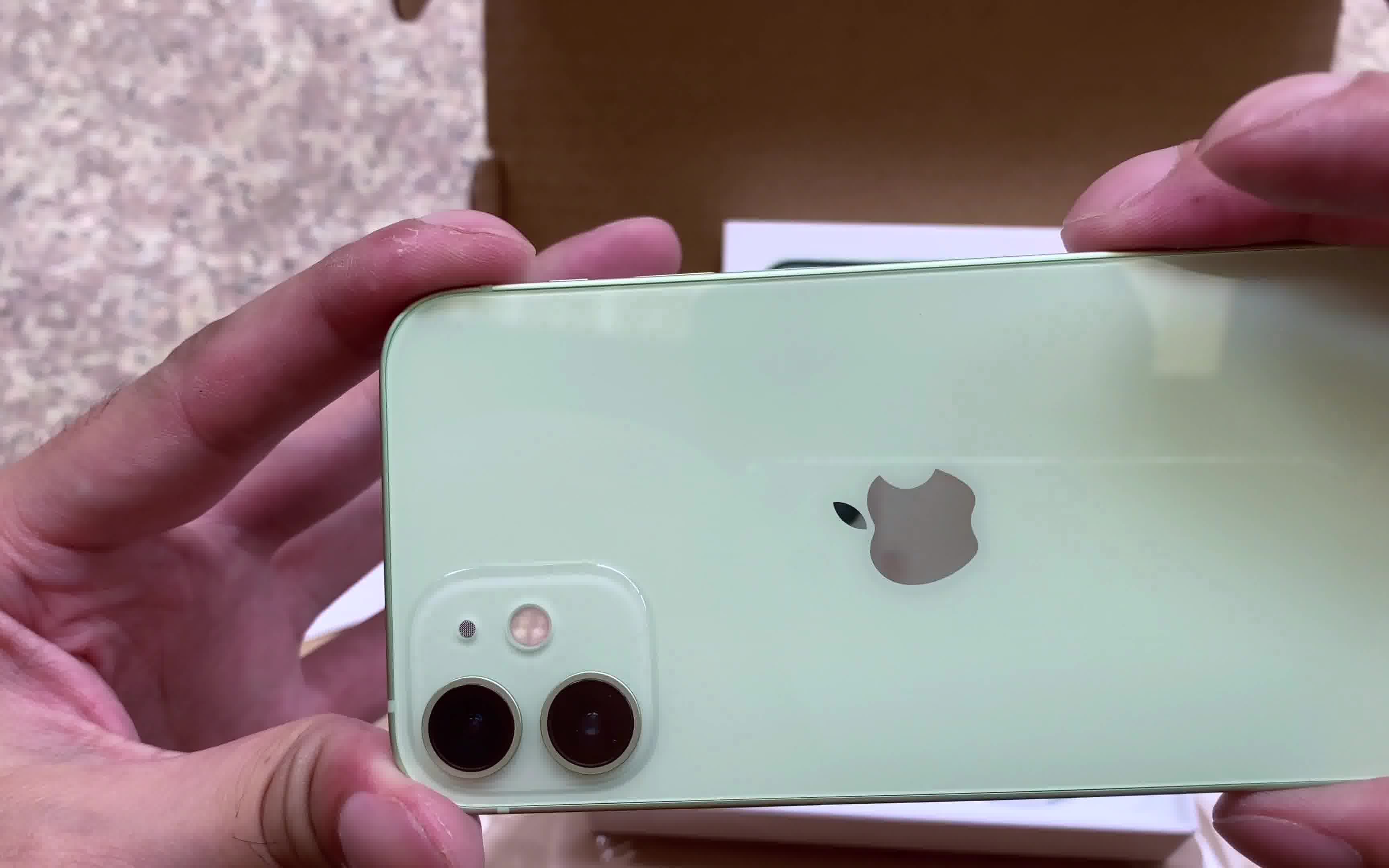 iphone 12 mini 64gb 绿色开箱