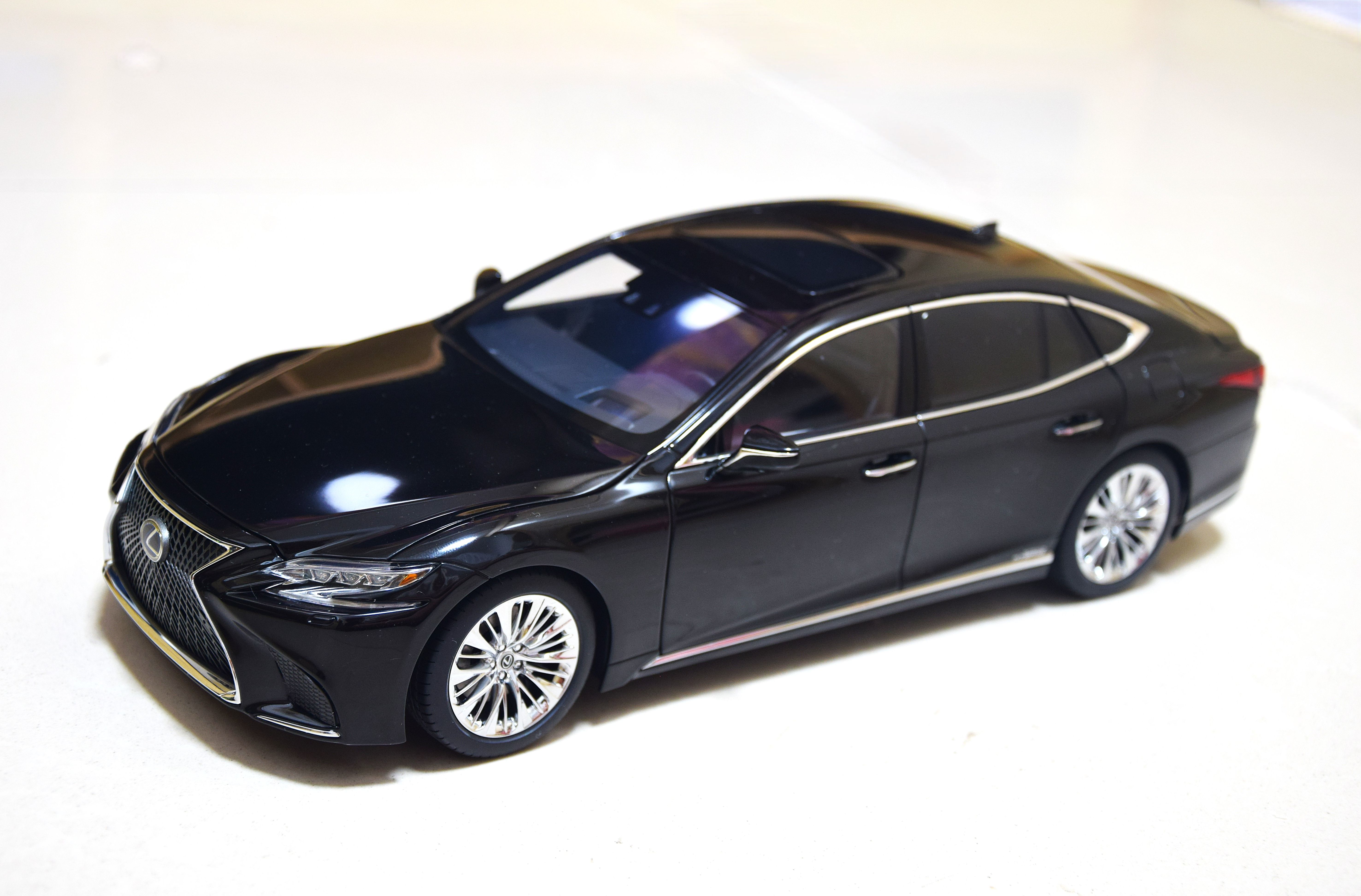 autoart 1:18雷克萨斯ls500h模型开箱
