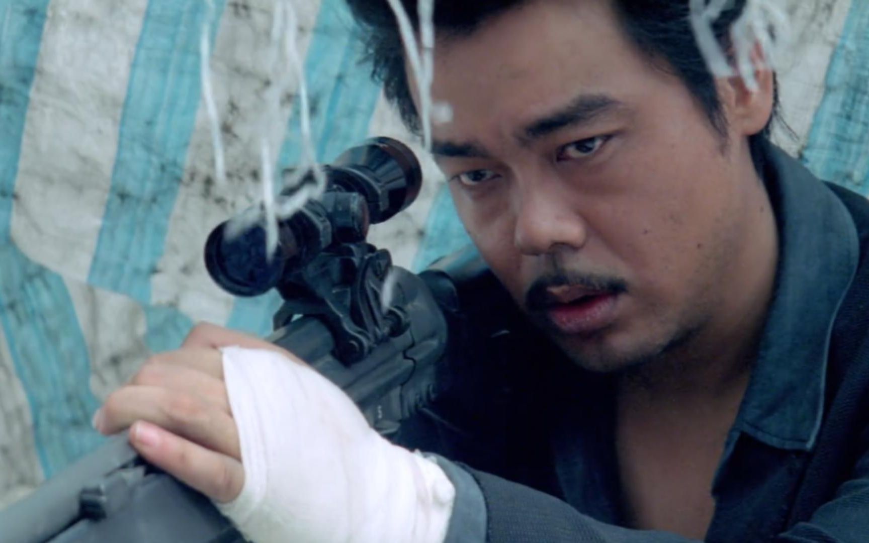 真心英雄刘青云为帮会火拼致残落魄后抛弃他的竟是昔日老大