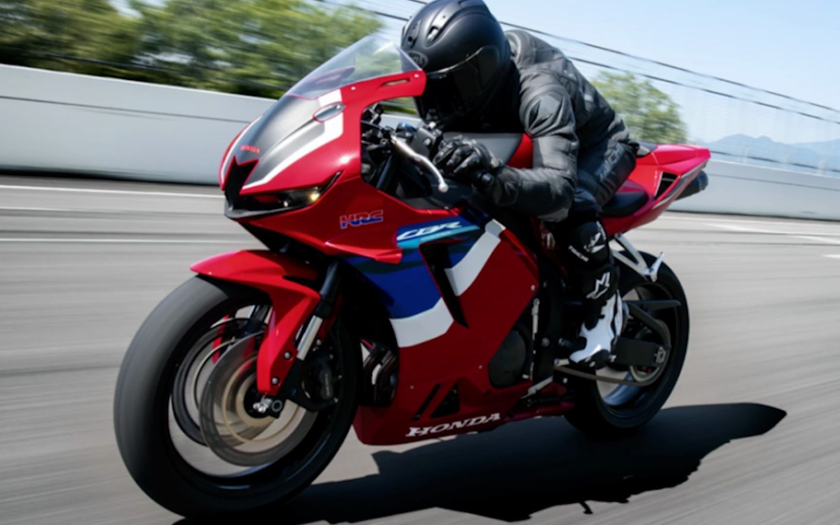 本田f5cbr600rr 本田大法好,就是价格有点高