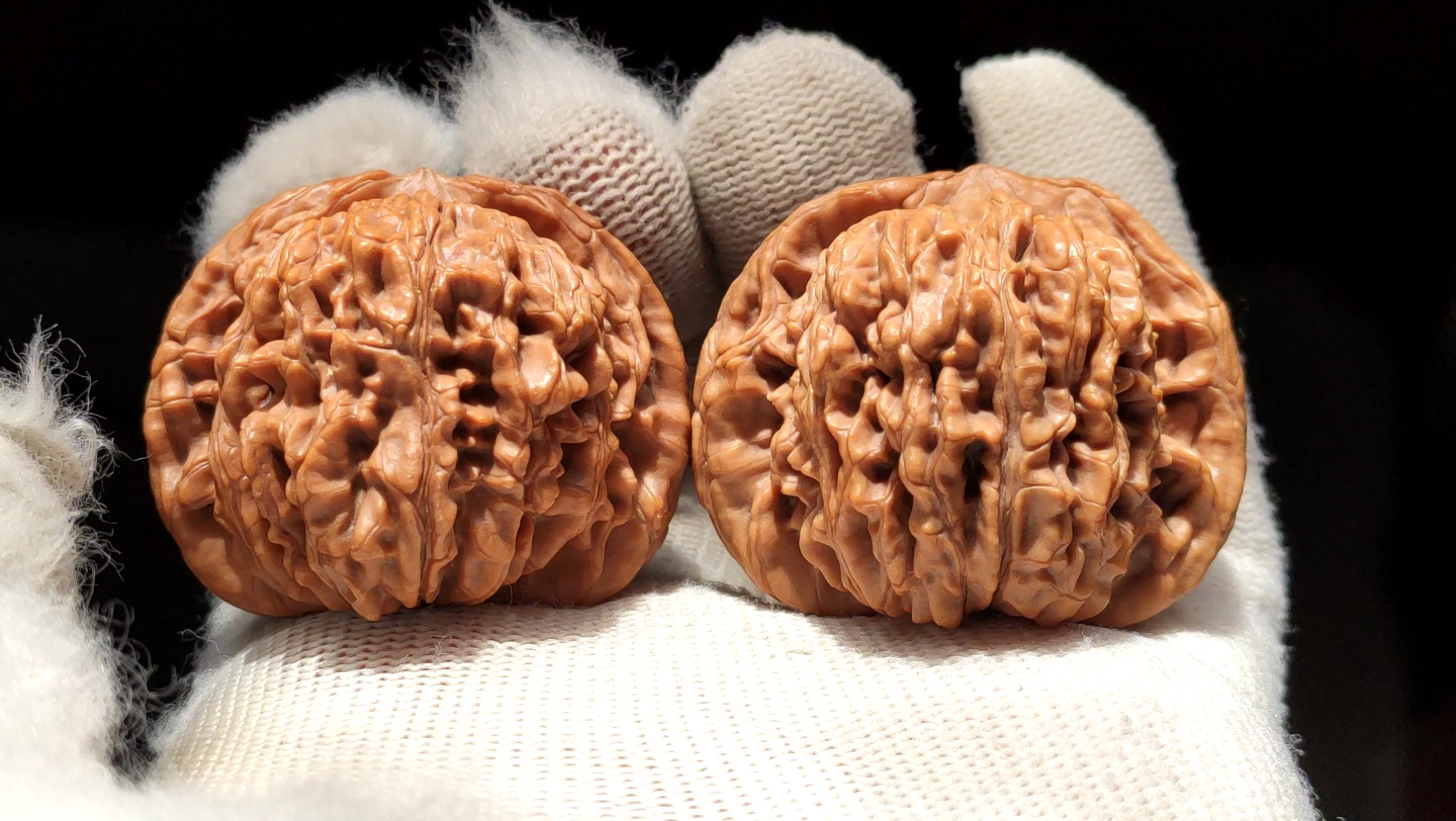 (核桃拍卖)蓟县四座楼,全品无修,对子还不错,已经打好底,边/肚/高:42.