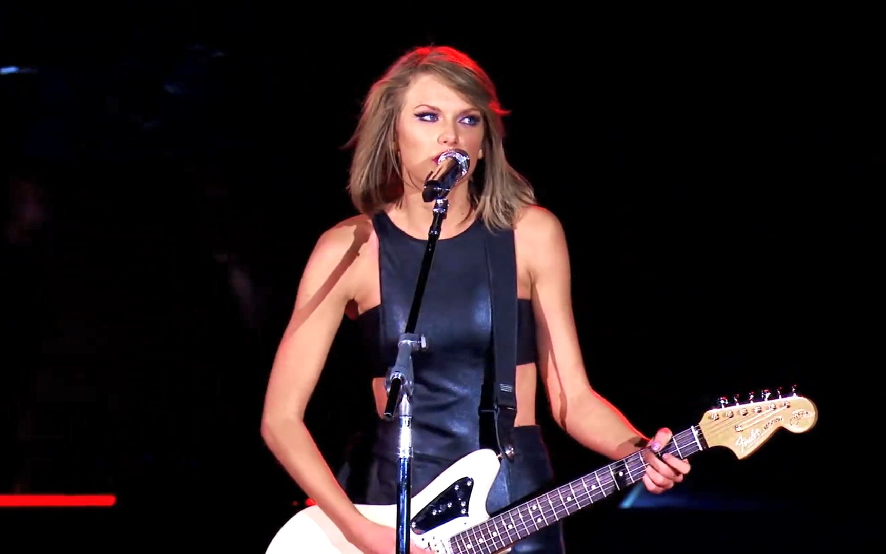 [图]《We Are Never Ever Getting Back Together》 Taylor Swift The 1989 World Tour