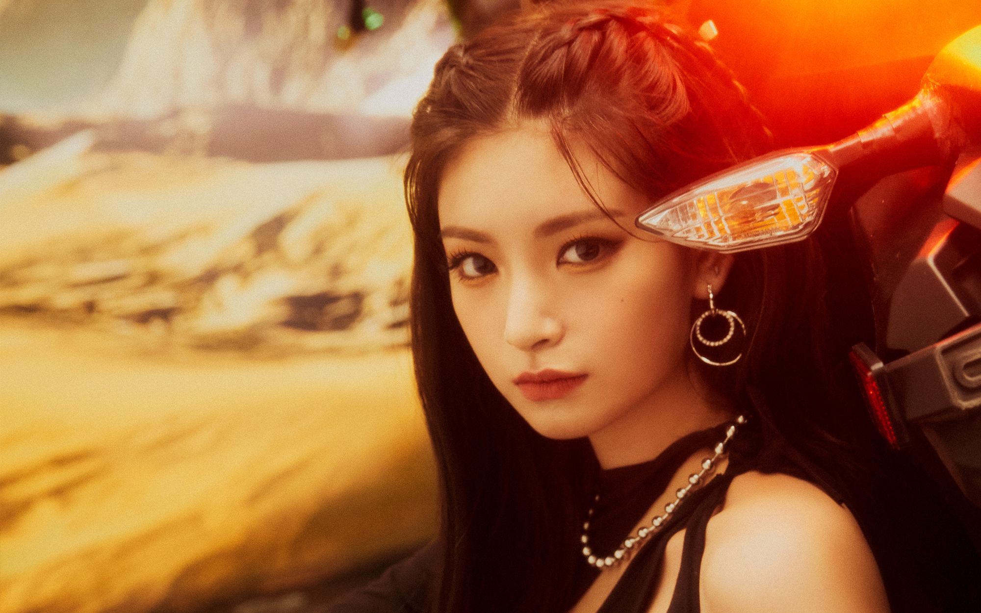 阁楼怡人,mia,aisha最新回归视频