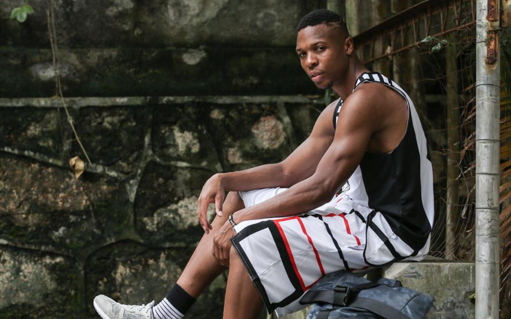 《北美街球元老—上帝之手kinghandles》单挑(一)_哔哩哔哩_bilibili