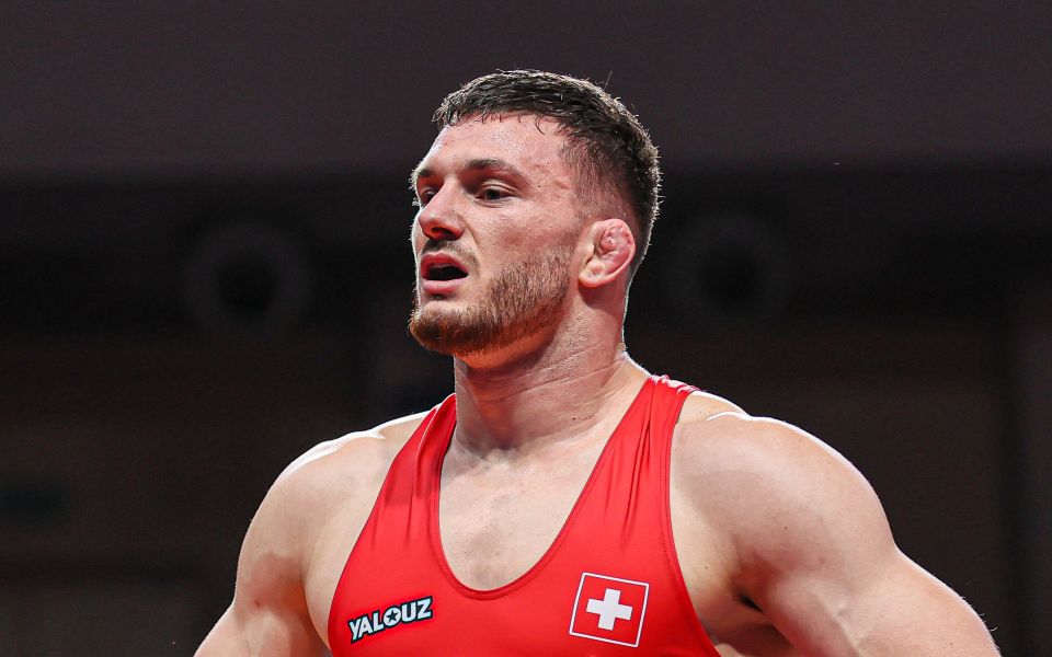 瑞士摔跤运动员samuel scherrer