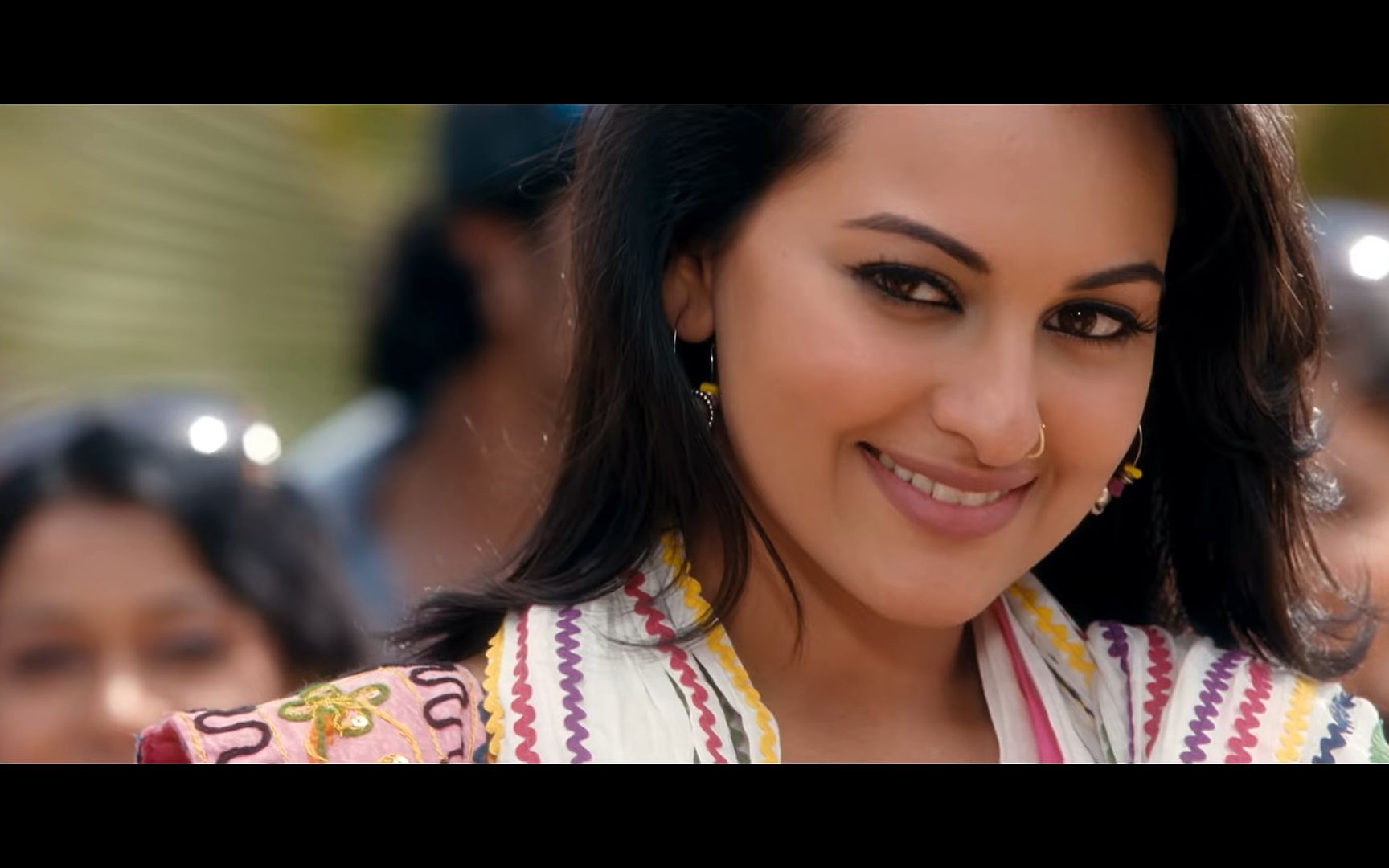 印度电影《无赖正义》中的经典原声歌舞chinta ta ta chita chita