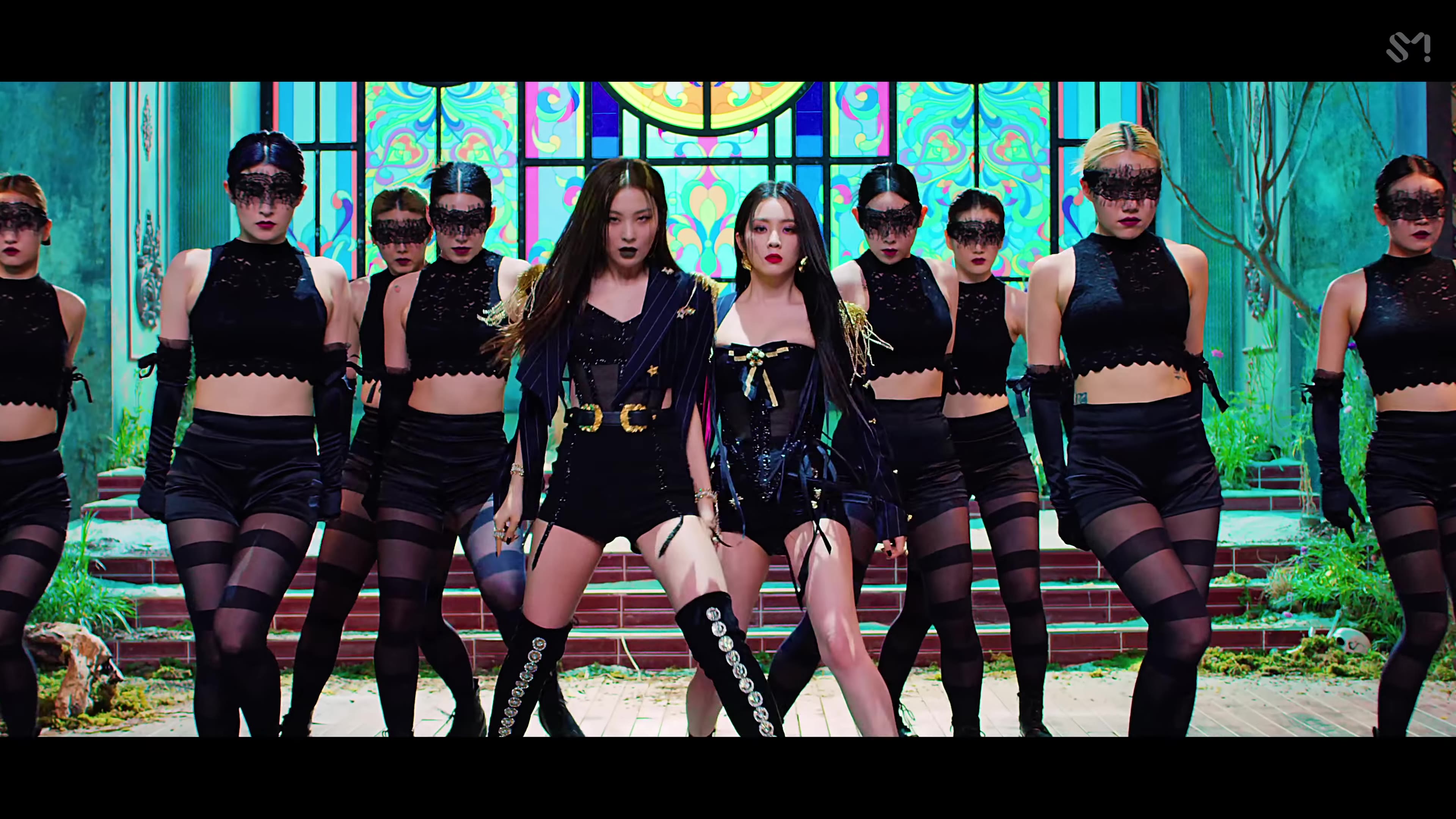 red velvet - irene & 涩琪小分队monster mv