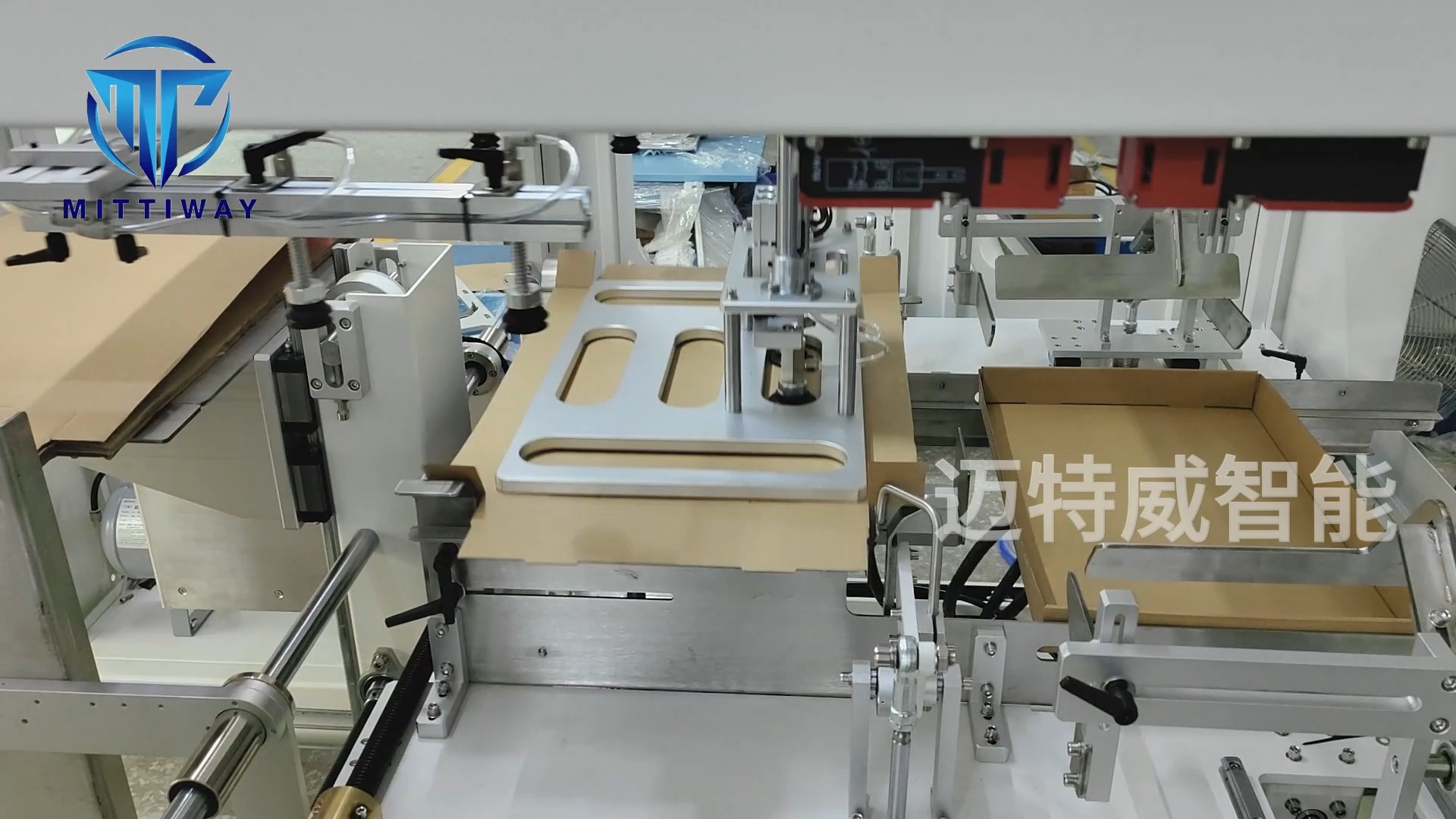 翔瑞包装获得扣底折盒机用盒顶吸附结构专利折盒进程愈加快捷