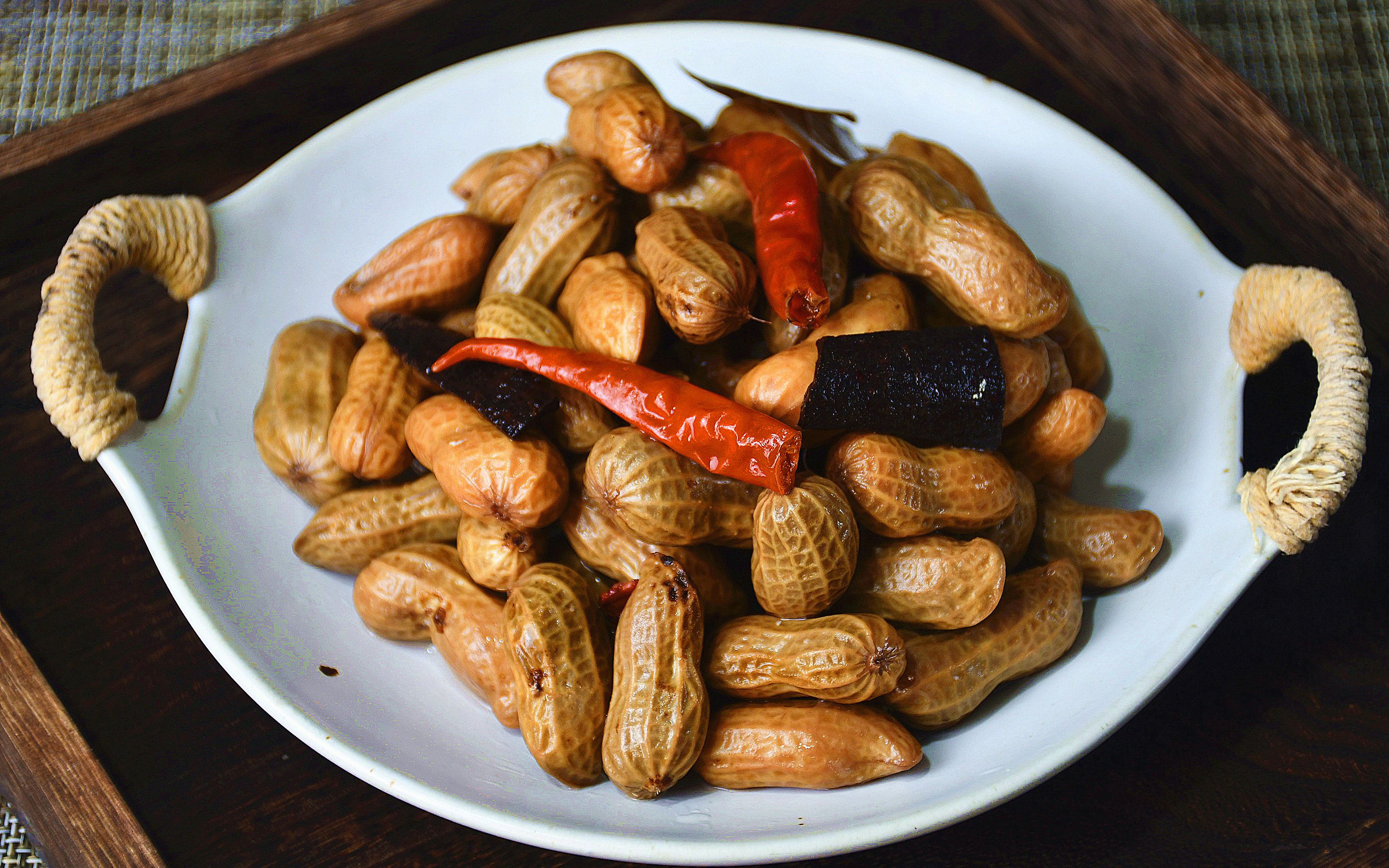 不骗你!"咸水花生"这样做,比烧烤店的还好吃_哔哩哔哩_bilibili