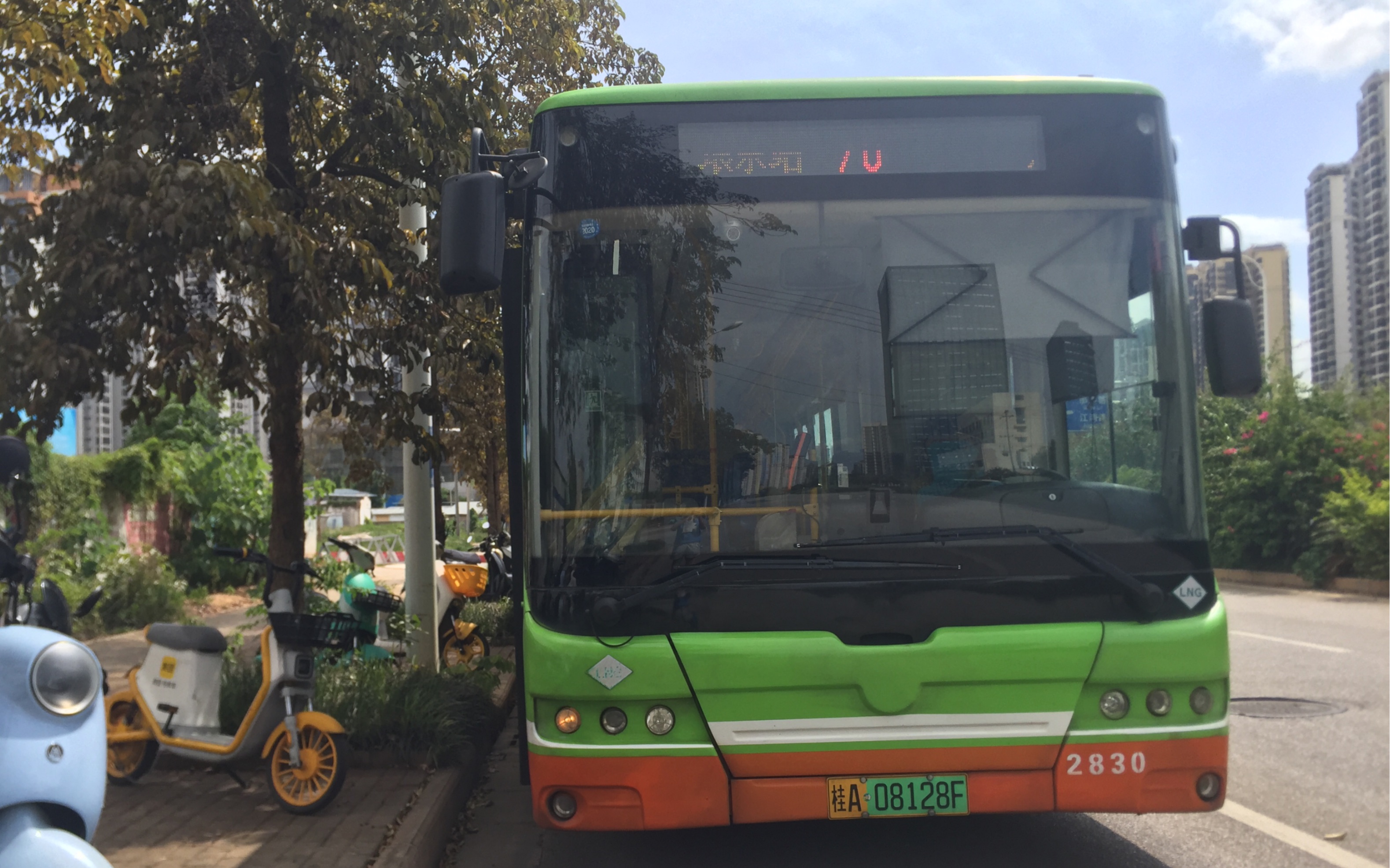 9]南宁公交集团70路 埌东客运站-龙华样邕路口 全程pov