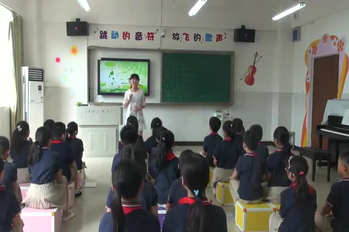 [图]【获奖】人音版小学音乐三年级下册_春天举行音乐会-燕老师优质课视频教学公开课