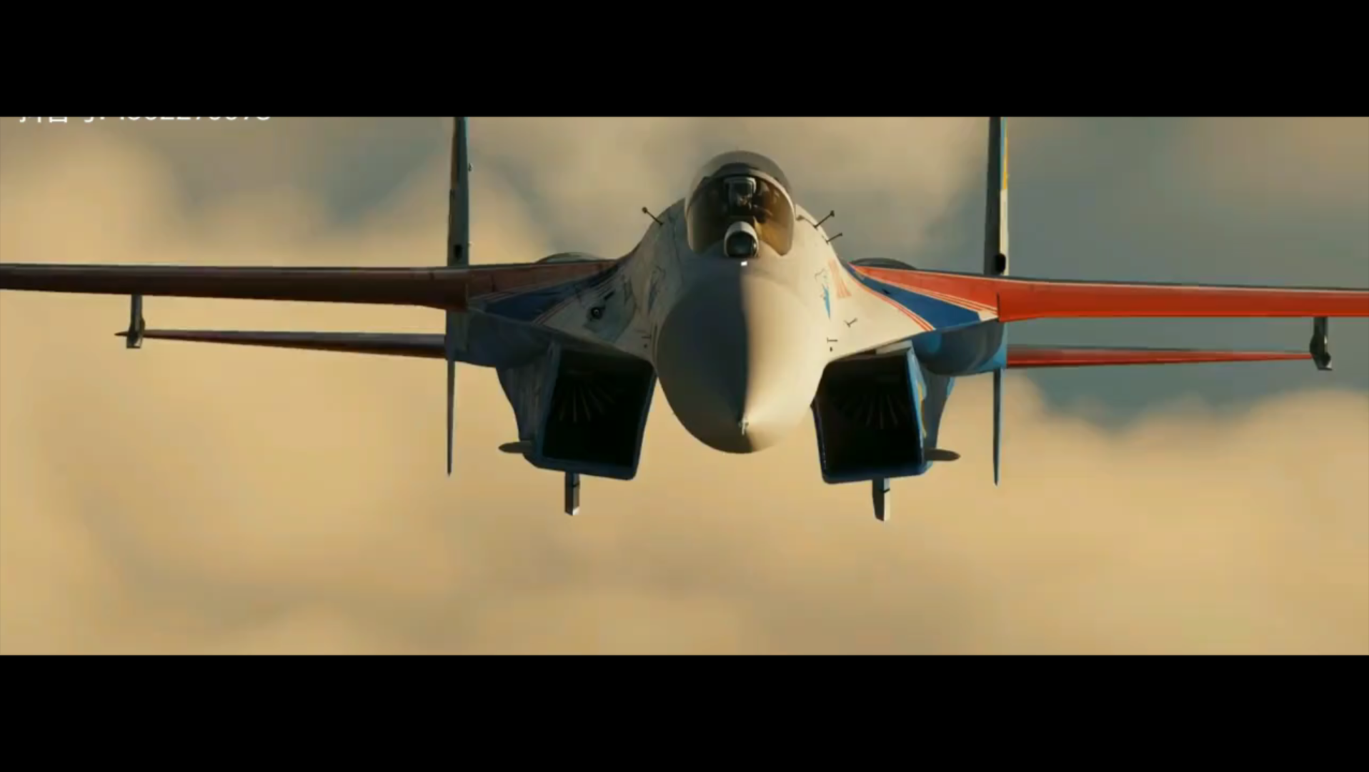 "空中美男子" 阳光下的苏27战机