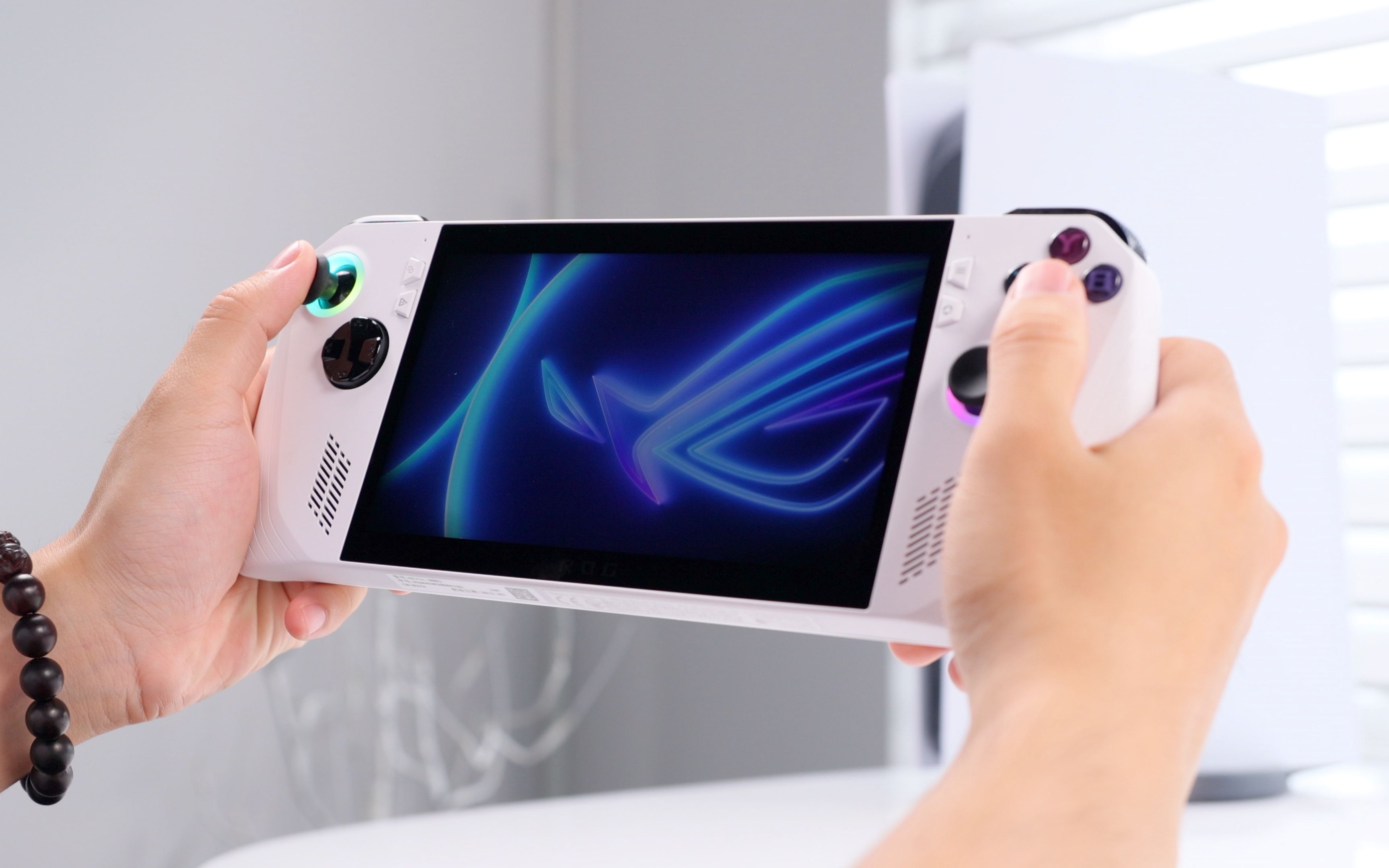 强而冷静!rog 掌机实际体验评测