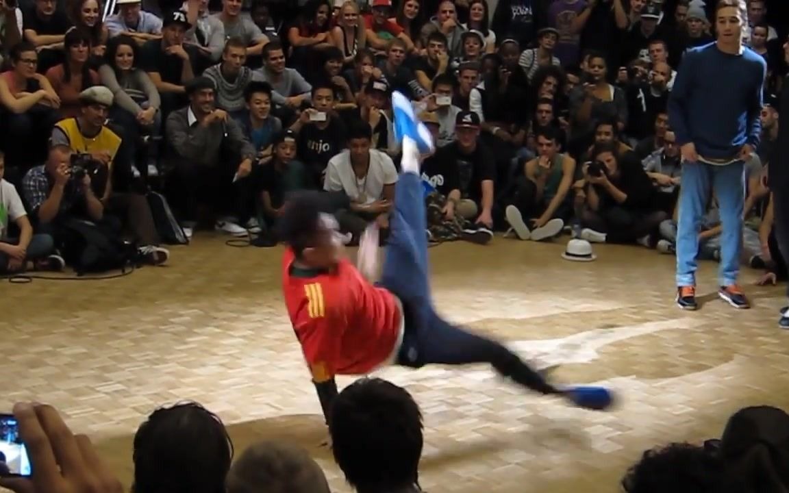 [图]Zulu Kingz China (Lazy & Danny)中国 vs Unstoppabullz 以色列 Circle Kingz 2011