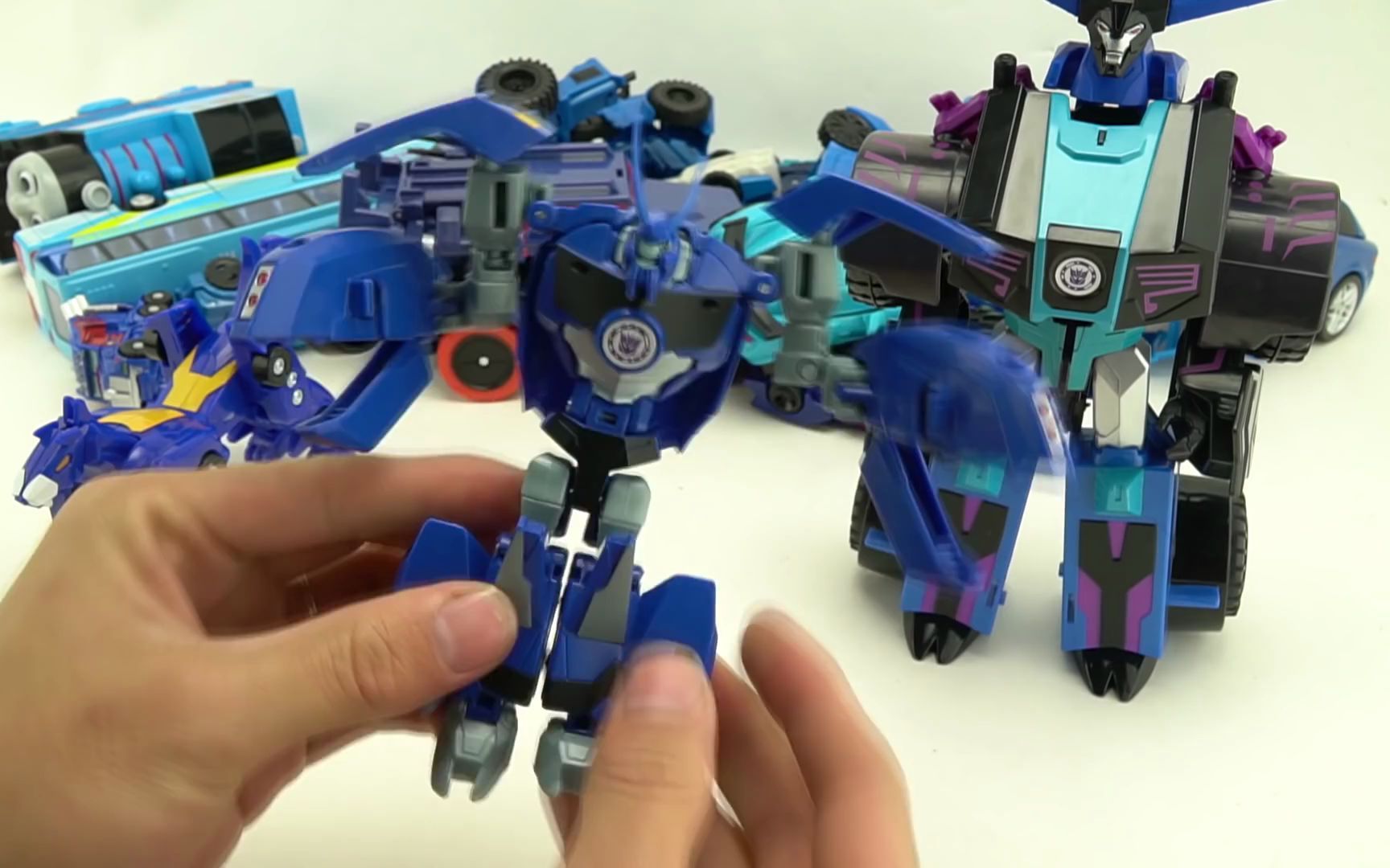 蓝色汽车,变形金刚,看看有没有自己喜欢的
