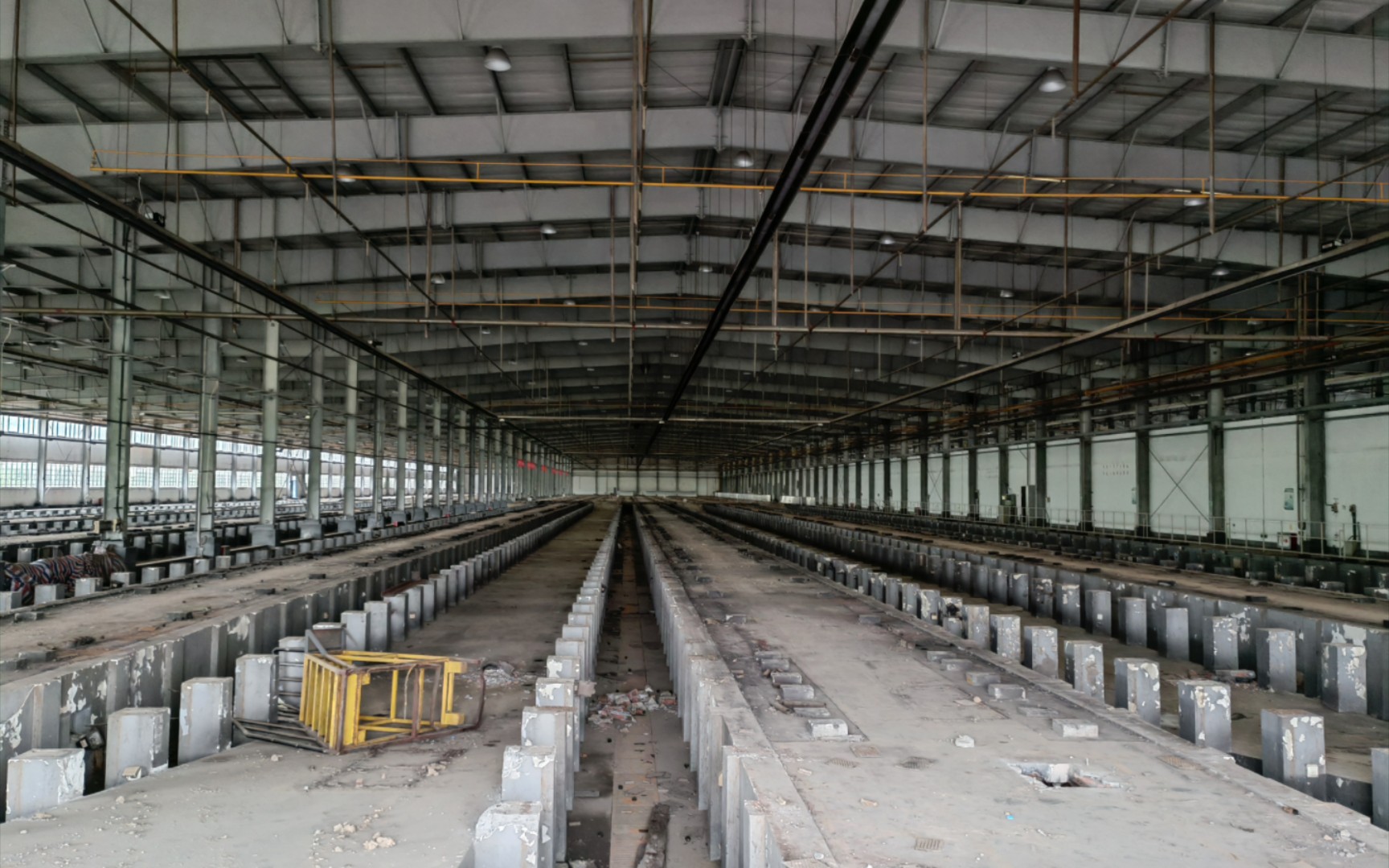 [ 天津地铁1号线 ]在雨天探访已经废弃的双林车辆段