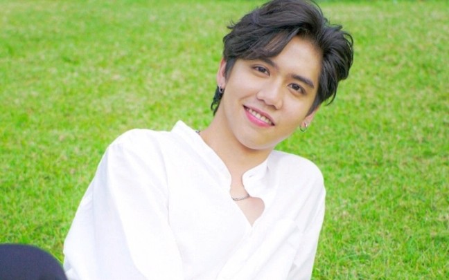 ssing张翊昕星星唱歌的声音好温柔啊