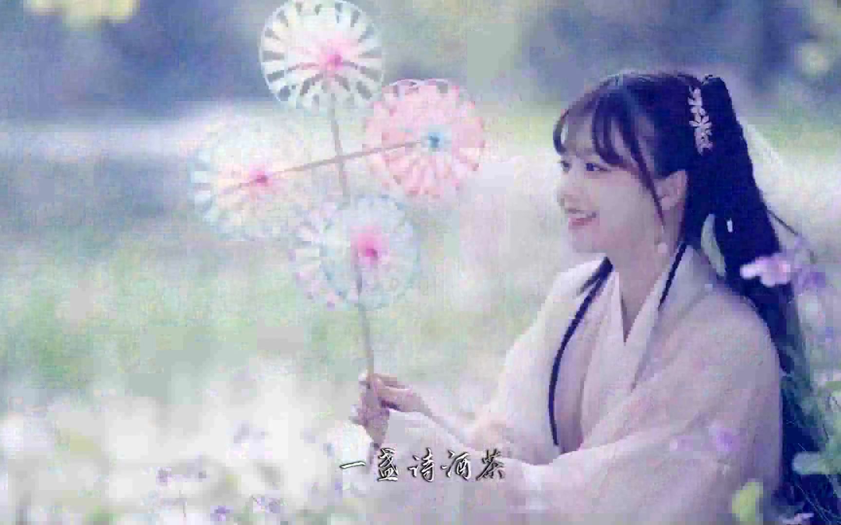 [图]小小呵 《小 城 画 师》MV