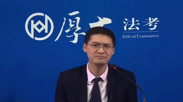 罗翔:当你觉得某一个人很复杂,有可能是因为他不同流俗地简单,而真正复杂的人是你,你已经无法理解简单哔哩哔哩bilibili