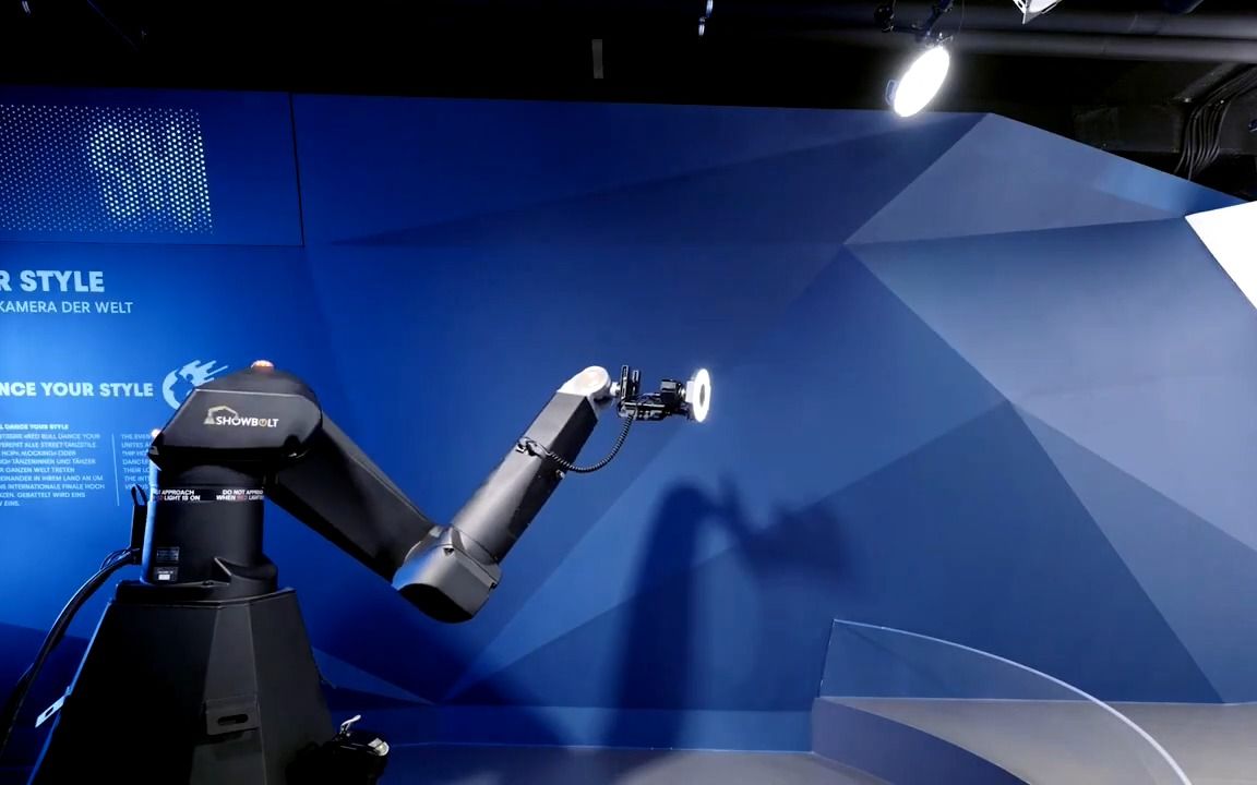 机械臂拍摄 格莱美机械臂拍照机械臂互动机械臂拍照机械臂