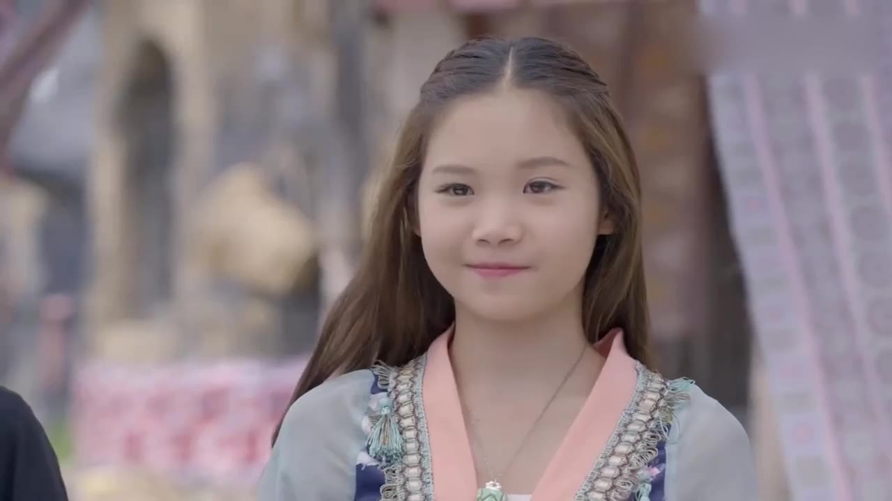 舞法天女:肯特把雅儿带回家,还向母亲介绍她的身份