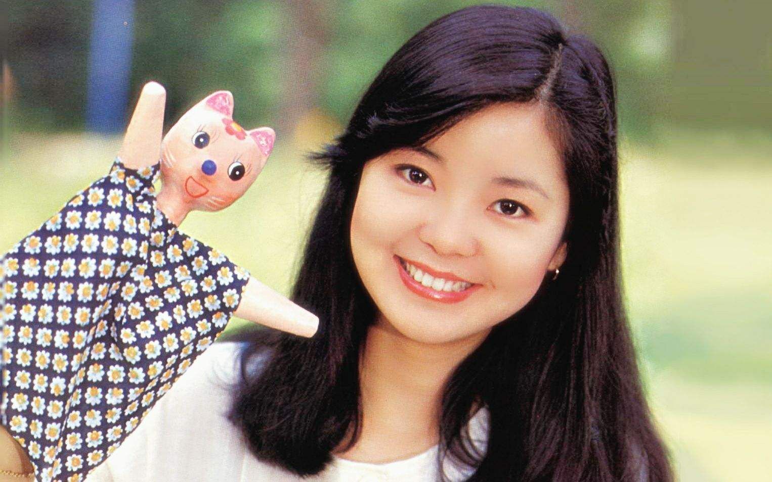 一首邓丽君喜欢的英文歌,来欣赏歌里的意境-1982香港特辑