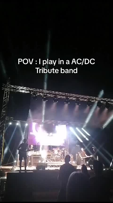 #acdc #acdctribute #angusyoung #malcolmyoung #bonscott #brianjohnson #cliffwilli哔哩哔哩bilibili