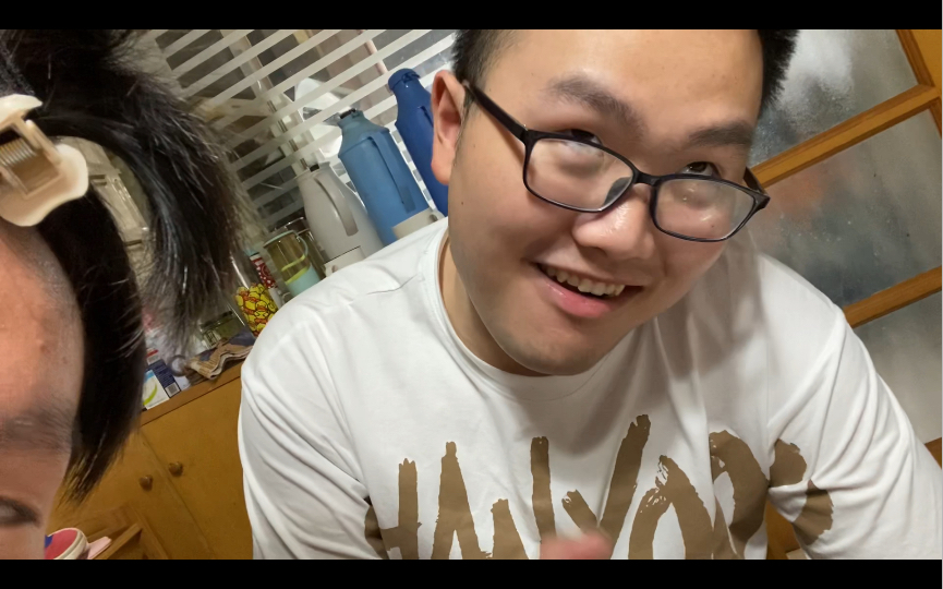 胖子和阿伟来咯哈哈哈哈