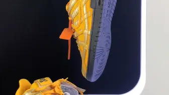 Download Video: 一日一鞋（五十五）Off-white x  Nike Air Rubber Dunk “University Gold”黑金亚洲