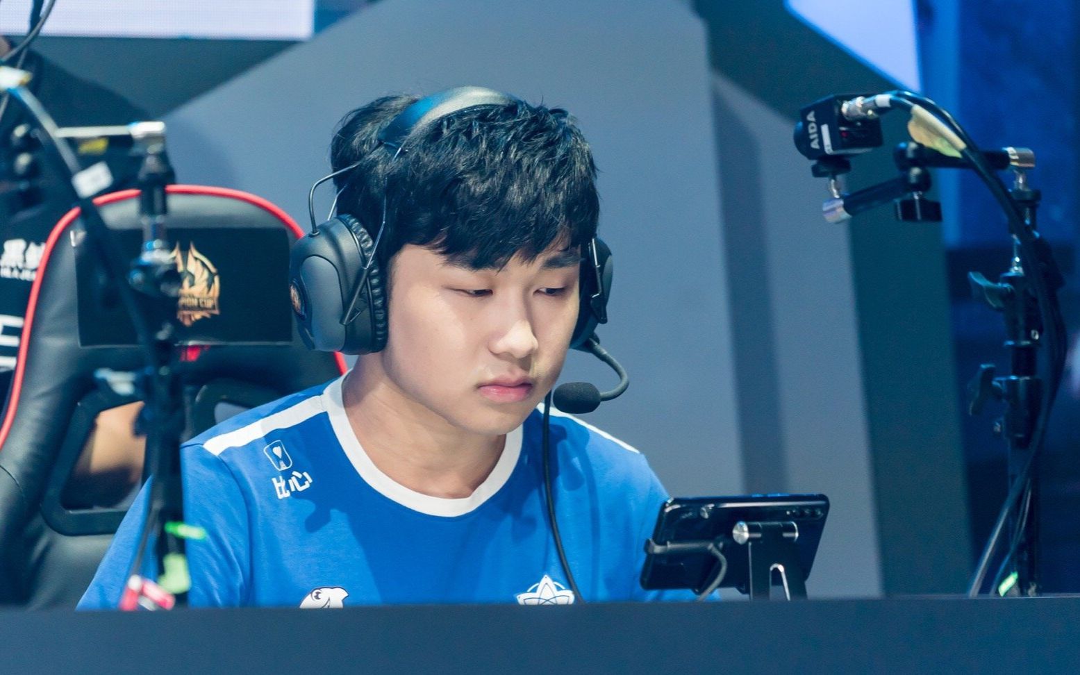 【武汉estarpro无铭】20200417巅峰赛(全员文案明天打比赛,闭麦直播不