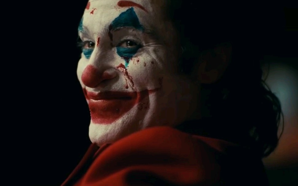 小丑每一个笑声都是一次升华堪比希斯莱杰完美演绎小丑