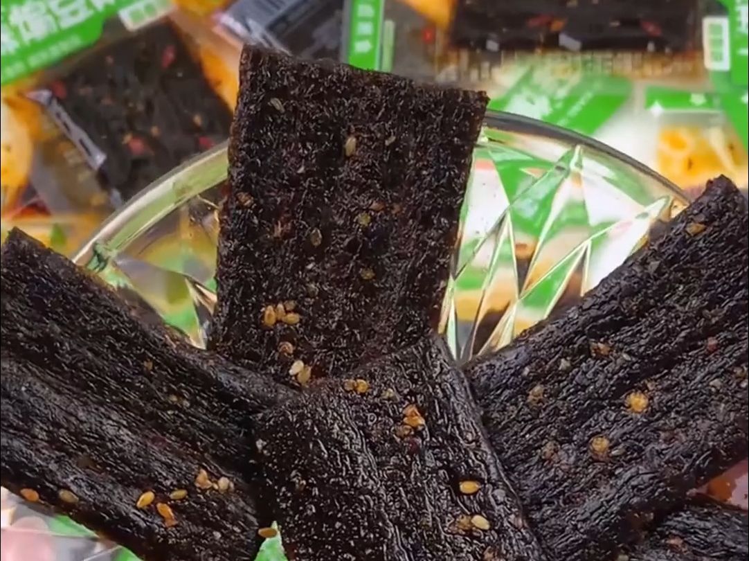 绝不允许还有人没吃过这个蒜香豆角干辣条!