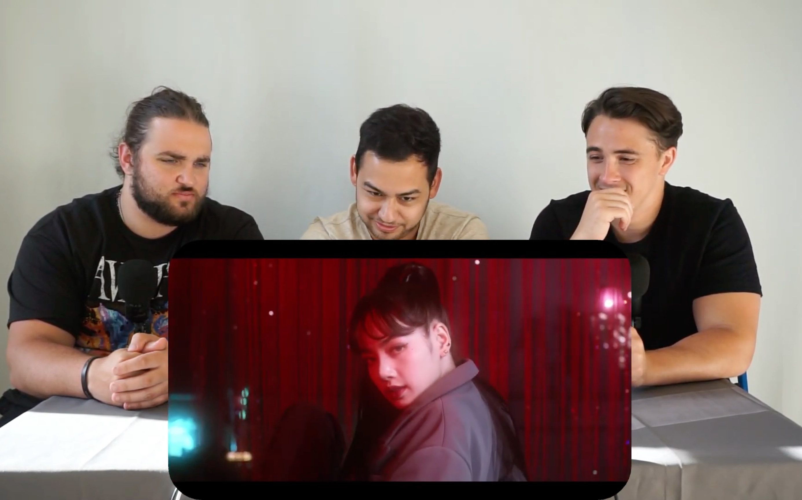 [图]【blackpink】lisa LILI’s FILM [The Movie] | Video Reaction