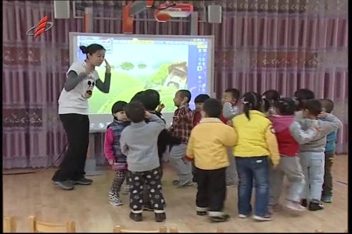 [图]幼儿园小班音乐《咿呀咿呀哟》优质课视频公开课教学视频