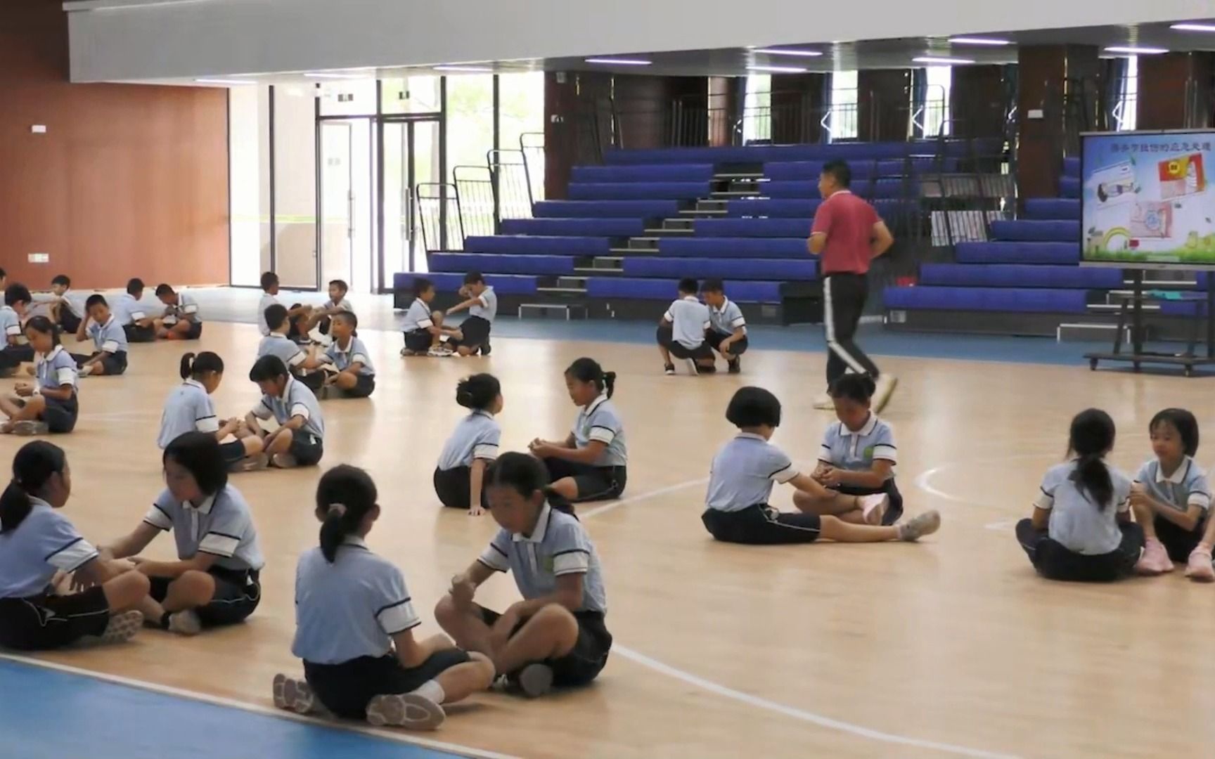 东莞市石碣袁崇焕小学,苏文聪,水平二四年级,脚踝关节扭伤的应急处置