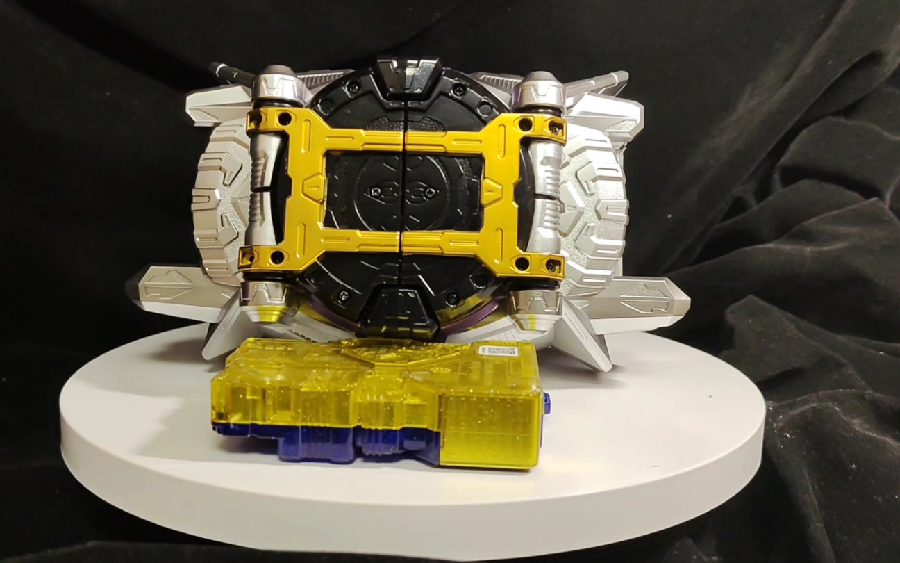 假面骑士千骑 老千驱动器重涂