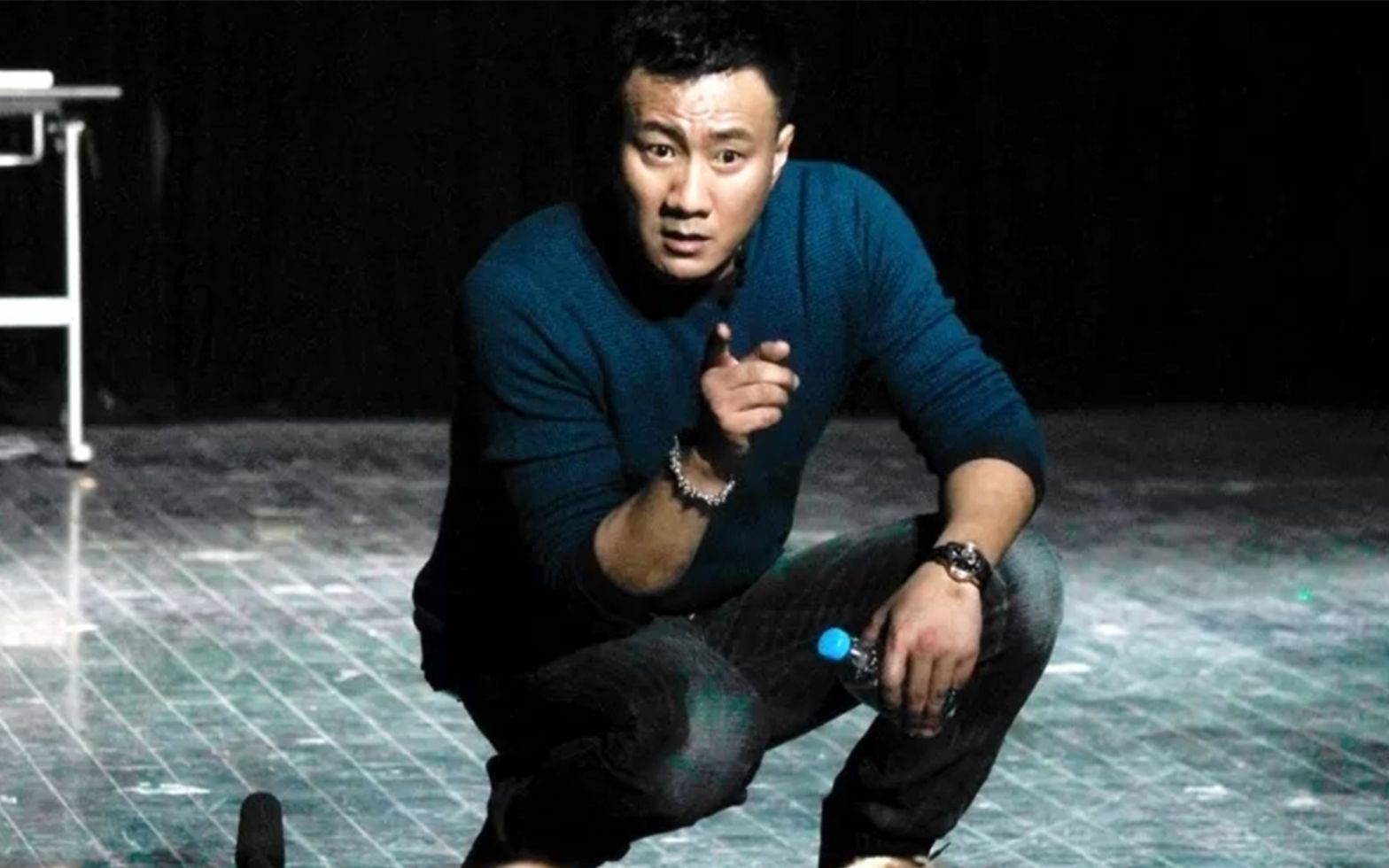 新人演员能有多嚣张石头当众挑衅老师黄志忠怒斥你算老几