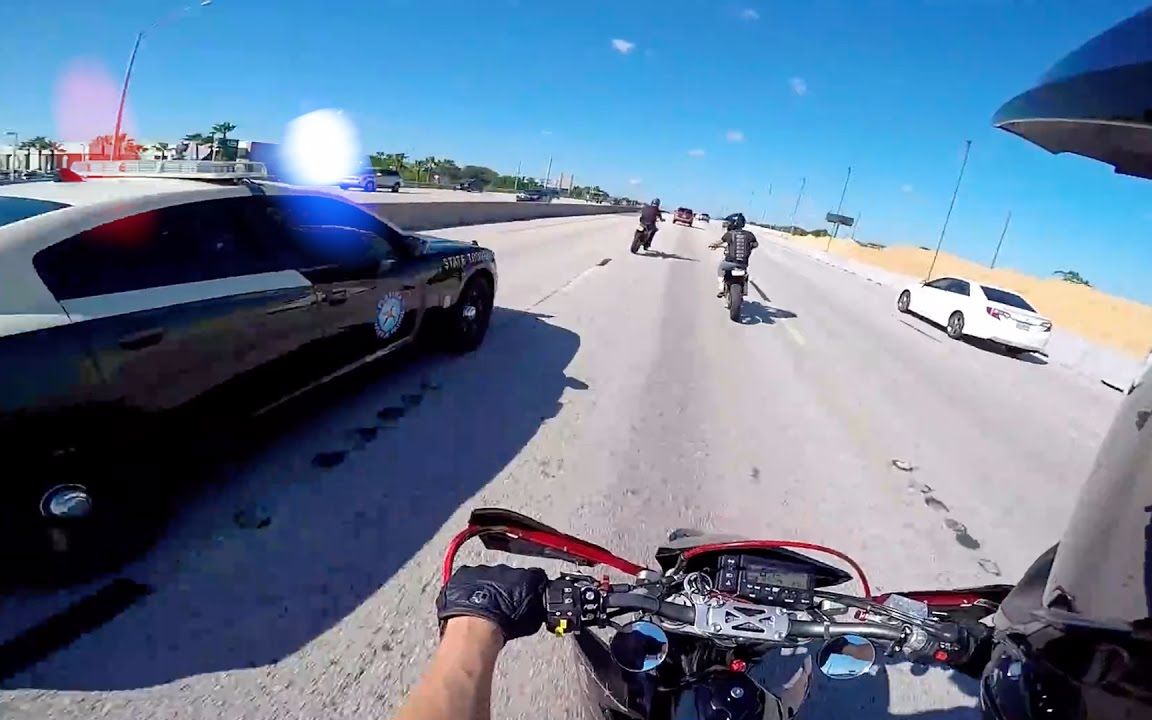 [机车骑士]警察 vs 骑士#1( 07_ゝ`)