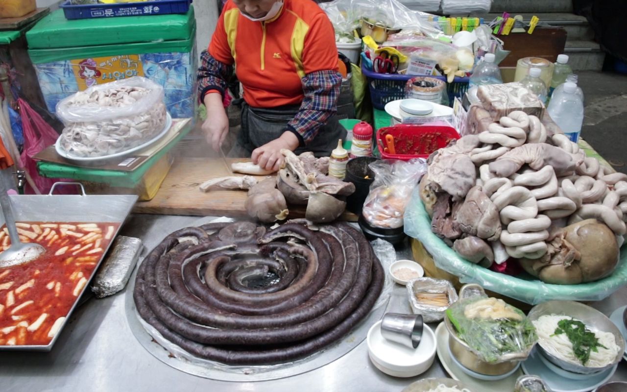 【韩国美食】传统食物血肠,软软糯糯忍不住流口水!哔哩哔哩bilibili