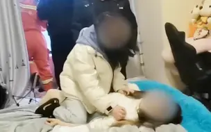 Tải video: 女子轻生闺蜜舍身营救 狠狠打了她一巴掌 网友：真闺蜜没错了