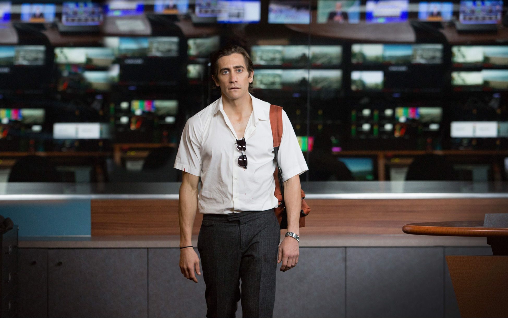 三分半带你看完黑色讽刺剧《夜行者》人性是最大的原罪._哔哩哔哩_bil