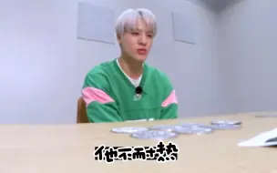 Descargar video: 【诺乐】很懂自己猫猫的小狗主人